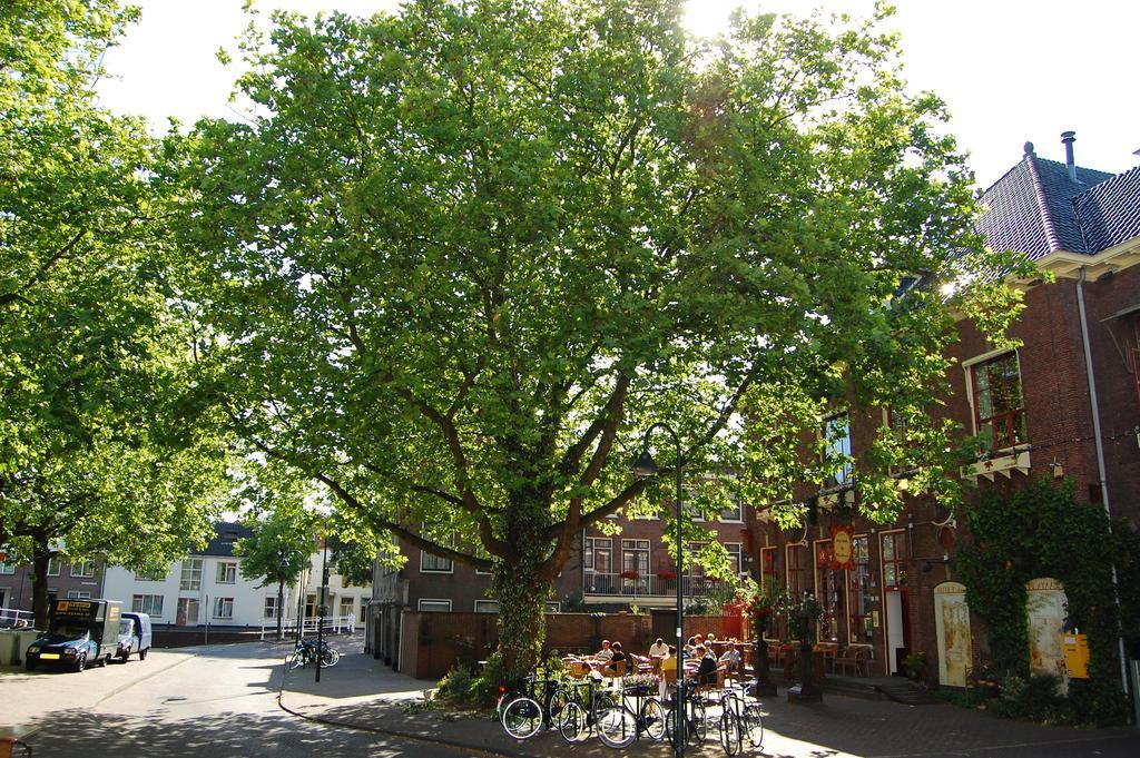 Hotel De Plataan Delft Centrum Eksteriør billede